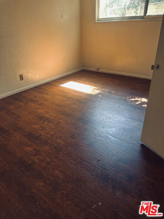 1422 West 104th Street photo 27