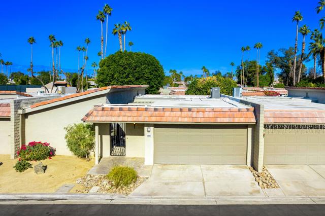 68340 Camino Jalan, Cathedral City CA: https://media.crmls.org/mediaz/b9008b8a-fa04-4591-8768-c91f1b880772.jpg