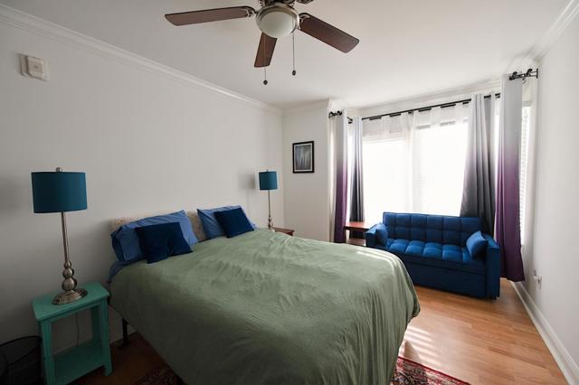 1515 14th Avenue, Oakland CA: https://media.crmls.org/mediaz/b90128a6-7c9f-467b-a7b1-53ca40de1051.jpg