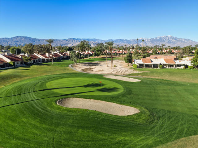 41809 Preston Trail, Palm Desert CA: https://media.crmls.org/mediaz/b9016e82-6662-4566-8a17-3349558433d0.jpg