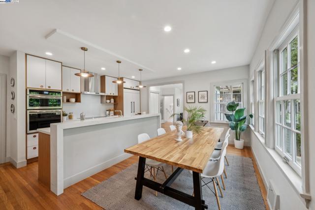 198 BRET HARTE ROAD, Berkeley CA: https://media.crmls.org/mediaz/b902cf75-3c2f-4cb7-8f7f-c474530f95fb.jpg