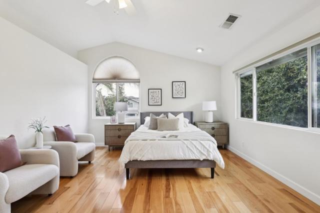 731 Calderon Avenue, Mountain View CA: https://media.crmls.org/mediaz/b903b5ca-4cb3-47d4-97ca-16ed4b3231d6.jpg