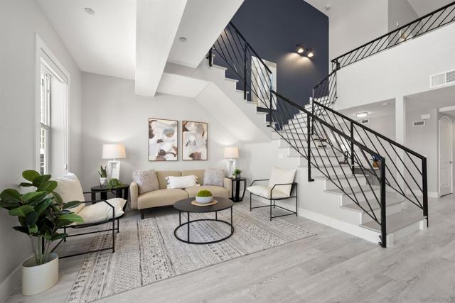 1501 India St, San Diego CA: https://media.crmls.org/mediaz/b904493f-7103-42c4-a3bf-31bee84a28d1.jpg