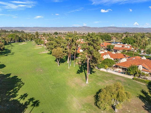 267 Kavenish W Drive, Rancho Mirage CA: https://media.crmls.org/mediaz/b9049608-9d1c-48a0-b992-5fe09519a8c9.jpg