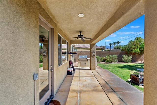 42330 Bridges Court, Indio CA: https://media.crmls.org/mediaz/b904a1bb-c881-422f-82fb-56e90eb000fa.jpg