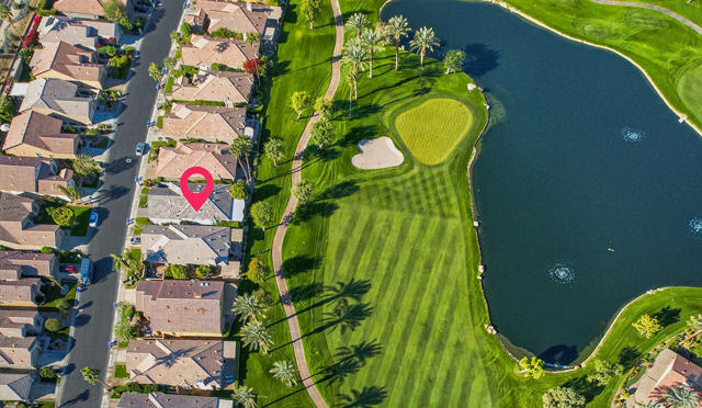 80170 Royal Birkdale Drive, Indio CA: https://media.crmls.org/mediaz/b906be13-35b4-4511-ba04-a5c933e93a06.jpg