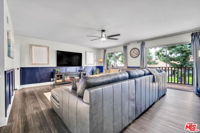 16424 Bubbling View Circle, Cerritos CA: https://media.crmls.org/mediaz/b9079f49-e358-4fef-9833-3e01f994e98f.jpg