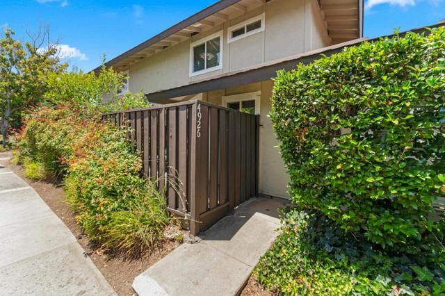 4926 Poplar Terrace, Campbell CA: https://media.crmls.org/mediaz/b907c4a9-b734-4a0c-9eb3-129f33df339d.jpg