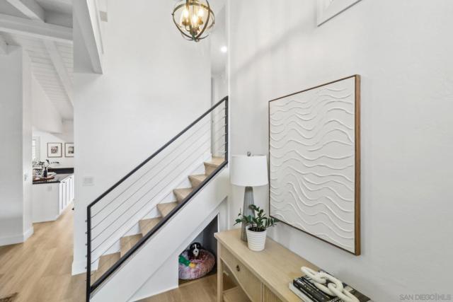 4174 Balboa Way, San Diego CA: https://media.crmls.org/mediaz/b90806d9-fb1e-4207-9381-e92eef3699c5.jpg