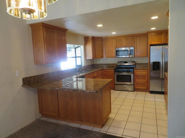 Detail Gallery Image 8 of 10 For 1599 San Mateo Point, Chula Vista,  CA 91911 - 4 Beds | 2/1 Baths