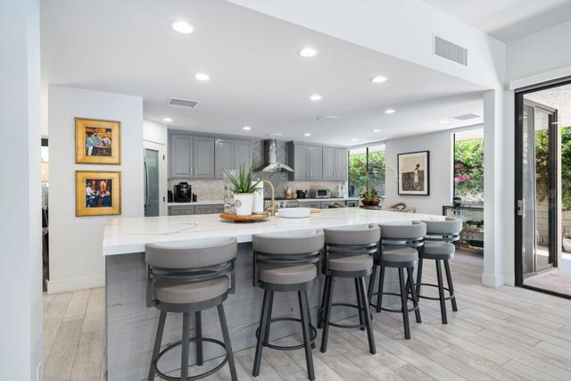 76 Princeton Drive, Rancho Mirage CA: https://media.crmls.org/mediaz/b908cafd-cdda-4107-932d-a741f3ff4cdf.jpg