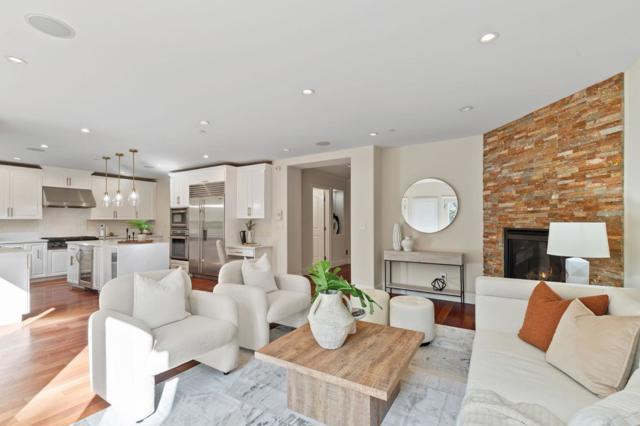 2124 Oakley Avenue, Menlo Park CA: https://media.crmls.org/mediaz/b9092cb6-ec1c-46f4-a20d-55e00a14b9c6.jpg
