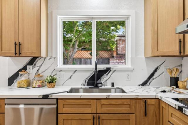 1500 E Campbell Avenue, Campbell CA: https://media.crmls.org/mediaz/b909edc6-7188-429f-9f1e-e5671323f23c.jpg