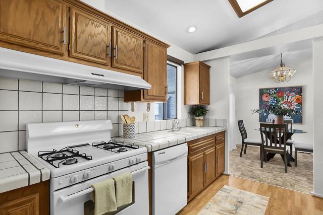 2010 W San Marcos Boulevard, San Marcos CA: https://media.crmls.org/mediaz/b90b47c5-512f-4a7e-b277-e10296ad7b5e.jpg