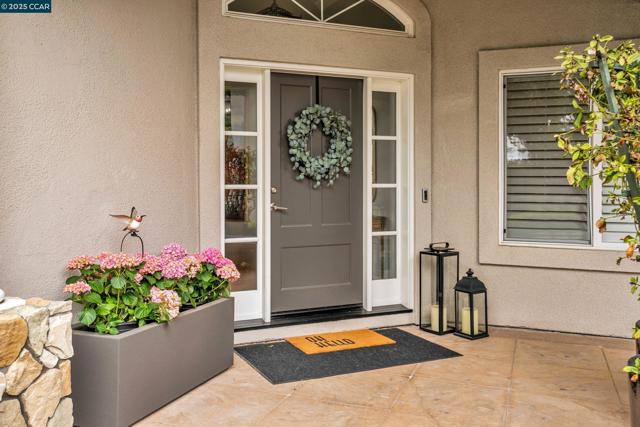 628 Sugarloaf Ct, Walnut Creek CA: https://media.crmls.org/mediaz/b90bcf6e-9939-4006-9801-7e5e6102cc6c.jpg