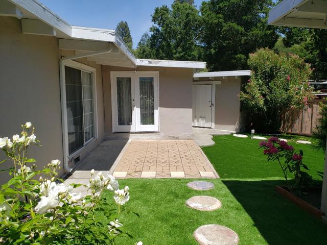 528 Moraga, Orinda CA: https://media.crmls.org/mediaz/b90c3604-1235-450a-a38a-b81de2221092.jpg