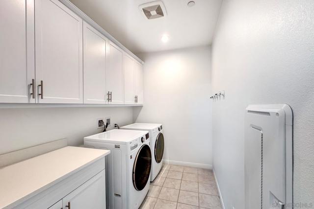2299 E Lincoln Ave., Escondido CA: https://media.crmls.org/mediaz/b90cbc85-2992-4246-a79e-75890e205b9e.jpg