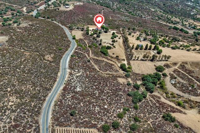 25861 E Old Julian Hwy, Ramona CA: https://media.crmls.org/mediaz/b90de751-27d3-45c7-a1d8-8674b80e6cfa.jpg