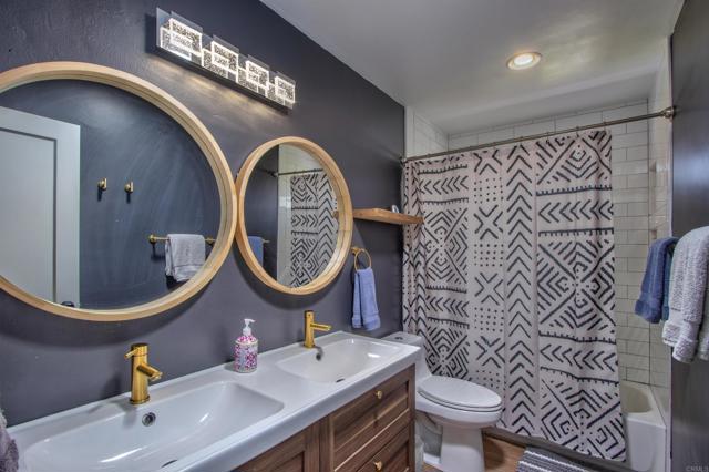 4040 42 35Th Street, San Diego CA: https://media.crmls.org/mediaz/b90e0837-68ef-4788-82ce-832c97ada49a.jpg