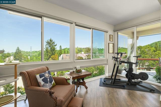 3622 Terra Granada Dr, Walnut Creek CA: https://media.crmls.org/mediaz/b90e7e9b-0233-43c3-985c-bc287d1c07de.jpg