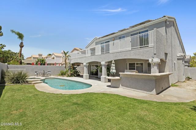41985 Hemingway Court, Palm Desert CA: https://media.crmls.org/mediaz/b90ea004-d7ea-4360-bd2a-d375aabe6296.jpg