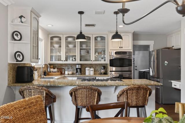 Detail Gallery Image 12 of 61 For 285 Siesta Ave, Thousand Oaks,  CA 91360 - 5 Beds | 3 Baths