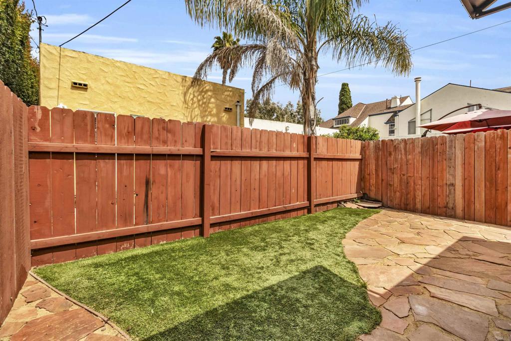 4444 42nd - photo 17