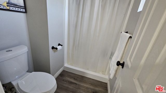 7024 Laurel Place, Highland CA: https://media.crmls.org/mediaz/b9115fbe-0e1e-492c-97f7-859a7dc3f3c2.jpg