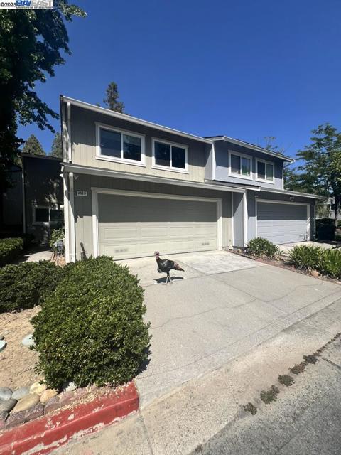 2418 Twinflower Ct, Martinez CA: https://media.crmls.org/mediaz/b9118ded-e46d-4444-ac57-510a6327ed2f.jpg