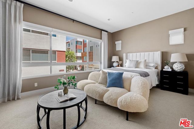 Image 14 of 41 For 12698 Sandhill Lane 1