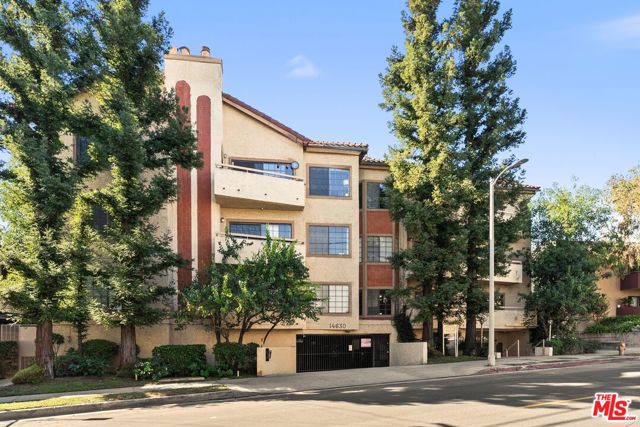 14630 Dickens Street, 105