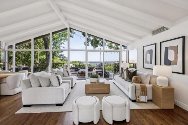 138 Bolivar Lane, Portola Valley CA: https://media.crmls.org/mediaz/b912e5b4-1da3-4add-bbf3-a992bc762962.jpg
