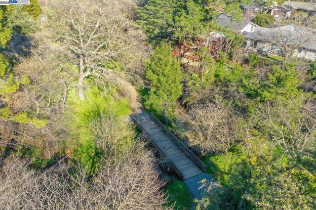 1416 Julia Ln, Concord CA: https://media.crmls.org/mediaz/b915bc61-f162-4e71-a7b7-5559dad633d6.jpg