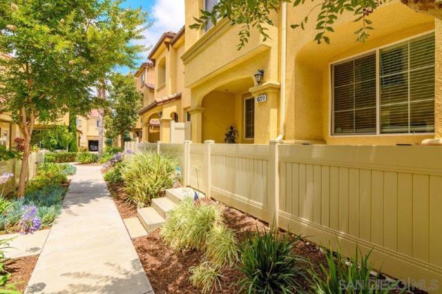 1622 Puffin Pl, Chula Vista CA: https://media.crmls.org/mediaz/b916d108-df35-4757-ba9a-4c764215e636.jpg
