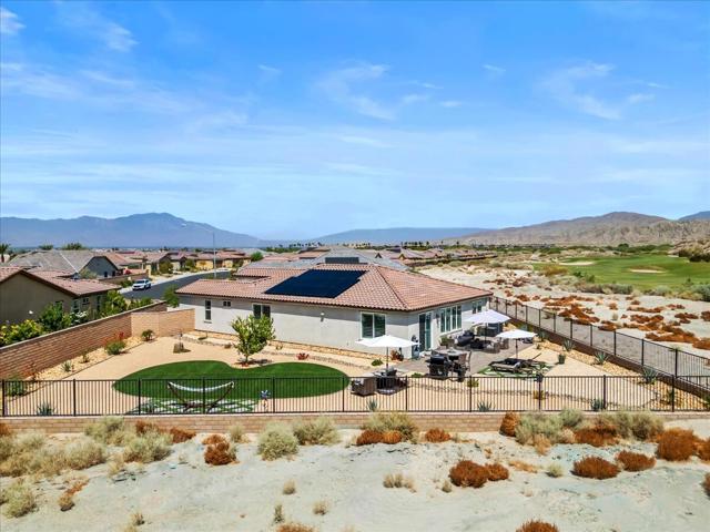 42940 Ascona Lane, Indio CA: https://media.crmls.org/mediaz/b91776d7-e2b0-406c-8782-5d7c8cd7dd0a.jpg