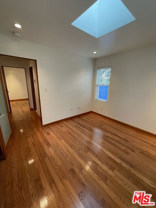 926 California Avenue, Venice CA: https://media.crmls.org/mediaz/b9180125-b3a7-48d9-a71f-730df56ff104.jpg