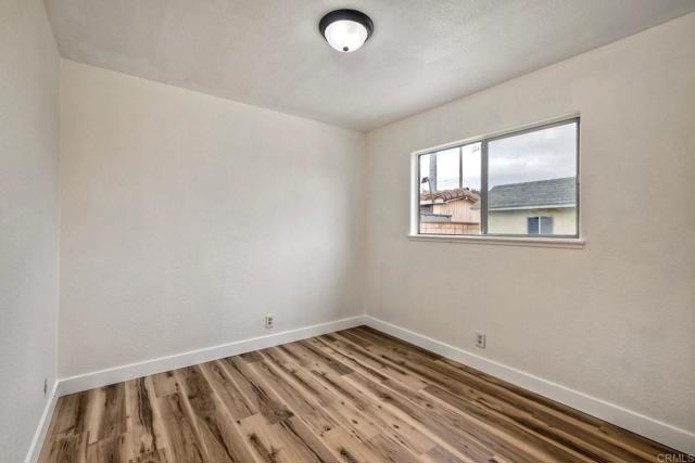 Detail Gallery Image 18 of 27 For 111 Fireside St, Oceanside,  CA 92058 - 4 Beds | 2 Baths
