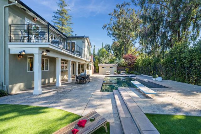 1455 Redwood Drive, Los Altos CA: https://media.crmls.org/mediaz/b91994d1-8ff3-43c0-bb41-2c94b3521e76.jpg