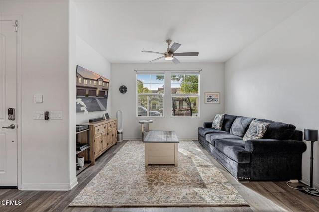 Detail Gallery Image 4 of 44 For 3027 N Oxnard Bld, Oxnard,  CA 93036 - 3 Beds | 2/1 Baths