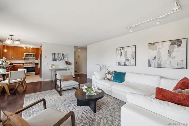 4253 5Th Ave, San Diego CA: https://media.crmls.org/mediaz/b919e963-7f61-4bbe-b5d5-3100324e1224.jpg