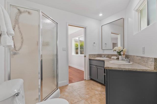 Image 28 of 49 For 1130 Breezewood Court