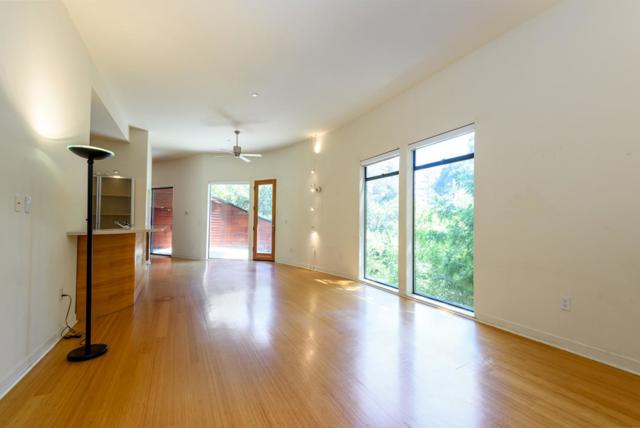 3527 Oak Knoll Drive, Redwood City CA: https://media.crmls.org/mediaz/b91af991-01ce-4490-adf5-52f493e80345.jpg
