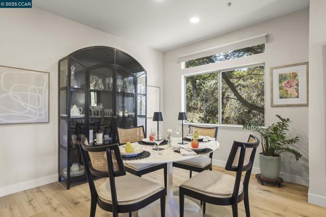 4701 Terra Granada Dr, Walnut Creek CA: https://media.crmls.org/mediaz/b91b4e98-8475-44ee-ab64-1408c6be722a.jpg