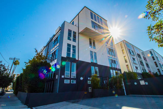 Detail Gallery Image 1 of 29 For 4215 Glencoe Ave #221,  Marina Del Rey,  CA 90292 - 2 Beds | 3 Baths
