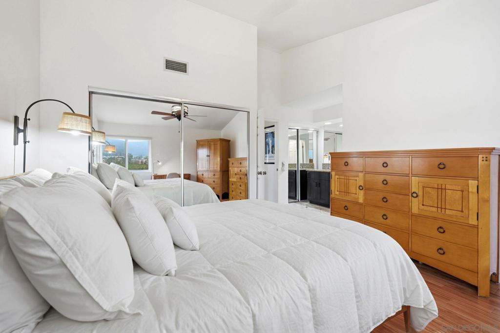 10847 Matinal Cir - photo 17