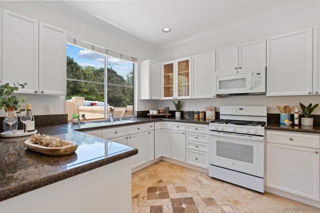 Image 11 of 51 For 11229 Carmel Creek