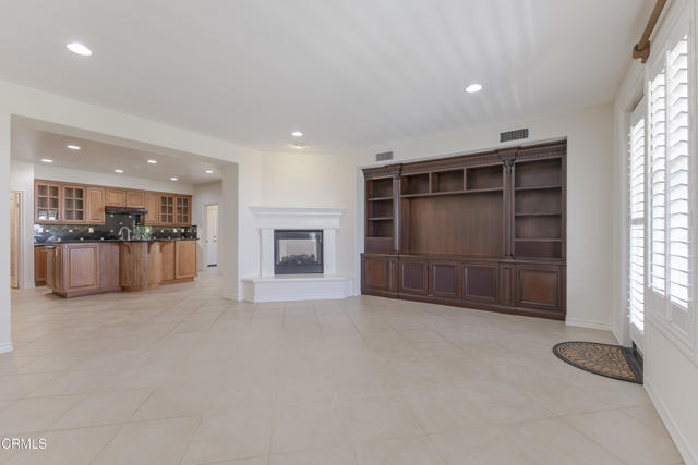 3911 Lilac Canyon Lane, Altadena CA: https://media.crmls.org/mediaz/b91be515-39ec-445c-b50d-314dbfa6ae16.jpg