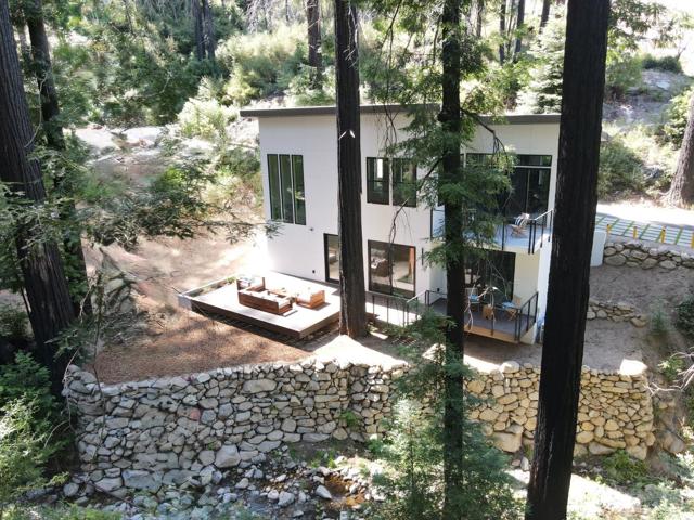 395 Boulder Brook Drive, Boulder Creek CA: https://media.crmls.org/mediaz/b91cd8ae-5115-46f8-b9d2-c49596fdb57b.jpg