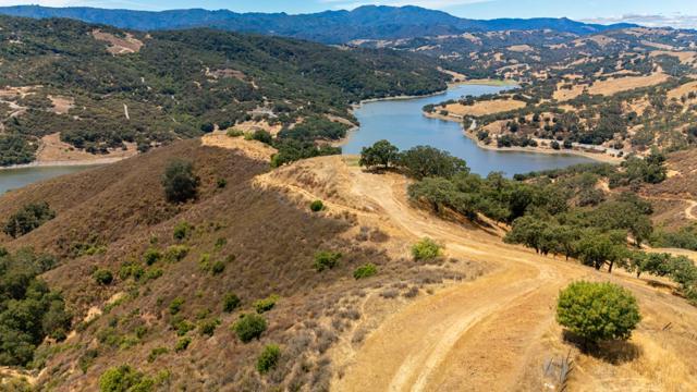 0 Oak Glen Avenue, Morgan Hill CA: https://media.crmls.org/mediaz/b91cfb2c-1878-4d96-b9fe-f09c0ec77080.jpg