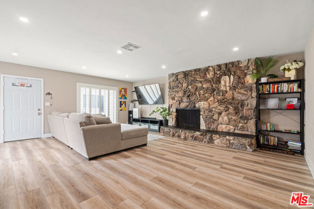 5040 W Slauson Avenue, Los Angeles CA: https://media.crmls.org/mediaz/b91d9984-48c4-4ea0-bf50-897d60ec0c89.jpg